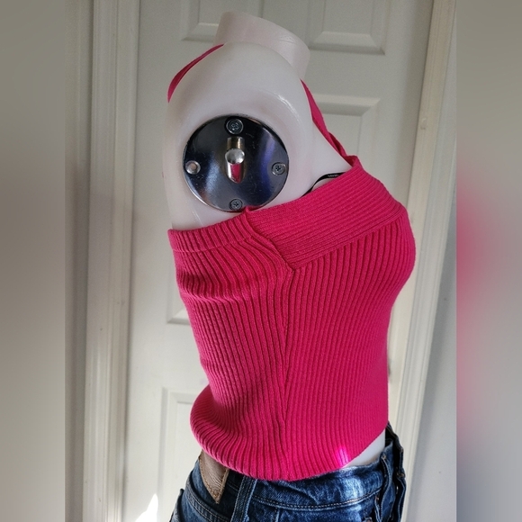 Pink Halter Ribbed Knit Top - Picture 5 of 6